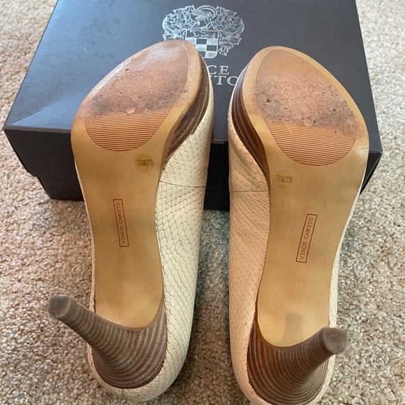 Vince Camuto Zella Stiletto Heels with Snake Print Textured Design - Picture 6 of 9